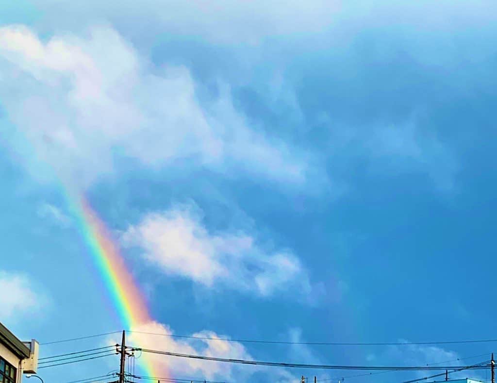 澤田百合亜さんのインスタグラム写真 - (澤田百合亜Instagram)「二重虹だったんだけどうっすら見えるかな？ 意味を調べたらとても前向きないい内容で、見れてラッキーだなって思いました。  お裾分けです。  #🌈　#虹　#二重虹　#レインボー　#rainbow #ダブレイ　#doublerainbow」12月3日 12時55分 - yuria1991
