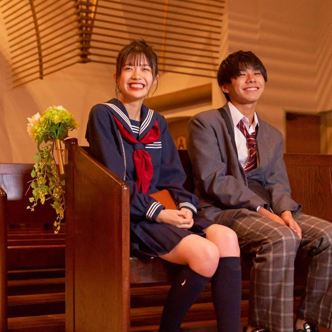 『恋する❤︎週末ホームステイ』公式さんのインスタグラム写真 - (『恋する❤︎週末ホームステイ』公式Instagram)「ここ、はじめての〇〇🥺⁉️﻿ 夜の教会ロマンチックすぎる。。。憧れるって人【🙋‍♀️】﻿ ﻿ 🙋‍♀️🙋‍♀️🙋‍♀️(by.公式さん)﻿ ﻿ ﻿ たくまがここへ猛アピール…♥️♥️♥️﻿ 夜の教会に誘い出した、たくまの自然な行動に﻿ 全女子が胸きゅん間違いなしです。。。🥺﻿ ﻿ 関西女子とセンバツ男子の恋も﻿ いよいよ4日目突入✈︎﻿ ﻿ ﻿ せーかがとわを2ショットに🤫💬﻿ 「実は…」リベンジメンバー同士に恋の予感⁇﻿ ﻿ さらにさらに❗️﻿ ともきが突然、ここを誘い出したのは﻿ どうして。。。👀⁇﻿ ﻿ 今日の恋ステは急展開多め🙉⚡️﻿ 置いて行かれないようにっ！﻿ ﻿ ﻿ @koisute_official から﻿ 今日も大きなお知らせがあるかも。。。﻿ ﻿ フォローして待っててね❗️﻿ ﻿ ﻿ 🎵Lilac再始動🎸✨﻿ 来週火曜よる10時30分より﻿ 「青春バンドワゴン Lilac from 恋ステ」﻿ がアベマビデオ限定で配信スタート🎤﻿ ﻿ 今シーズンは30分でぎゅっとお届け🥺❤️﻿ 通学中だったり寝る前にだったり﻿ ふとした時間にサクッと見れるよ🙋‍♀️﻿ ﻿ ﻿ ＼🎉フォロワー17万人突破したよ❗️／﻿ みなさんほんとにありがとう😭💓﻿ ﻿ 次は目指せ18万人🙌﻿ もっともっとたくさんの人に﻿ 恋ステを知ってもらいたい🥺﻿ ﻿ これからもみなさんよろしくね☺︎﻿ ﻿ ━━━━━━━━━━━━━━━━﻿ 💜全国センバツ制度スタート💜﻿ ﻿ 恋する❤︎週末ホームステイ2019・秋「約束」﻿ 10/29(火)より毎週火曜よる10時〜﻿ @AbemaTV で放送中📺﻿ 【メンバー】みんなフォローよろしくね😍﻿ .﻿ ❤️関西女子﻿ 🌹ここ @koko__heart﻿ 🐰みーちゃん @xoamasamimi﻿ 🦋せーか @seika____official﻿ ⛄️ましろ @mashiro_0129﻿ .﻿ 🖤全国センバツ男子﻿ 🐲福岡センバツ✈︎りゅーの @r_y__u_no﻿ 🦁静岡センバツ✈︎たくま @kondotakuma_official﻿ 🦊埼玉センバツ✈︎ともき @t.o.m.o.k.i.0328﻿ 👓神奈川センバツ✈︎とわ @hairshark36﻿ .﻿ ━━━━━━━━━━━━━━━━━━﻿ #恋ステ #恋する週末ホームステイ ﻿ #AbemaTV﻿ #イケメン #高校生バンド #かっこいい﻿ #instalike#instalove #Popteen﻿ #恋愛 #恋 #制服コーデ #バンド #lilac﻿ #可愛い #遠距離恋愛 #青春 #かわいい﻿ #カップル #秋コーデ #デート ﻿ #神戸 #大阪 #関西 #福岡 #埼玉 #静岡﻿ ━━━━━━━━━━━━━━━━━━」12月3日 13時03分 - koisute_official