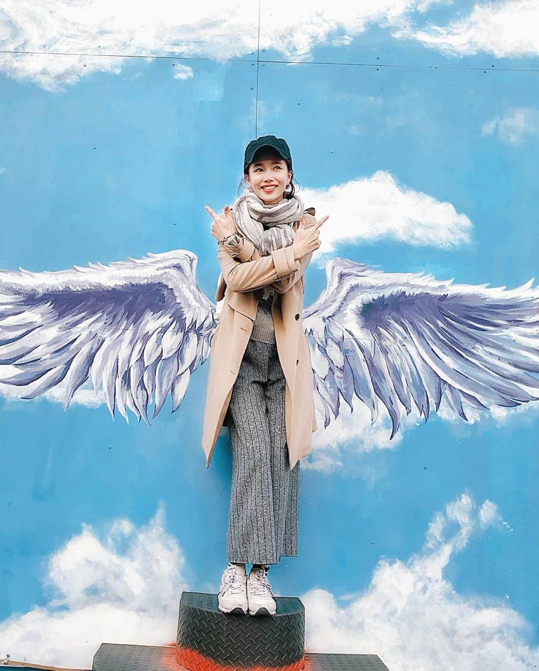 リンジさんのインスタグラム写真 - (リンジInstagram)「진정한..if i had wings.. #민지하고싶은거다해#하늘위로날아가고싶어#ifihadwings」12月3日 14時37分 - linzy_minji