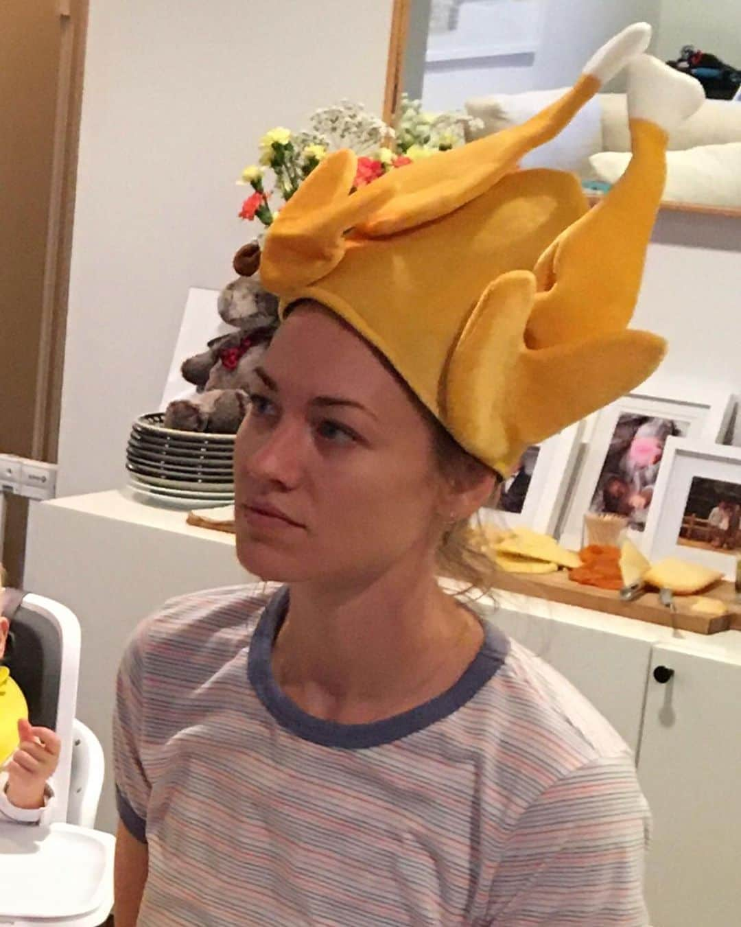 イヴォンヌ・ストラホフスキーさんのインスタグラム写真 - (イヴォンヌ・ストラホフスキーInstagram)「Things got real serious this Thanksgiving #🤓」12月3日 14時42分 - yvonnestrahovski