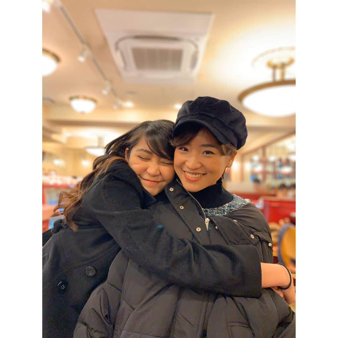 仲川遥香さんのインスタグラム写真 - (仲川遥香Instagram)「A friend is someone who makes it  easy to believe in yourself💕  @jcvrnd19  #indonesia #jakarta #japan #tokyo #myfriend #ve #harukanakagawa #インドネシアライフ # インドネシアタレント #一時帰国 #友達 #フェーちゃん #ジャカルタ生活 #ジャカルタ在住 #仲川遥香」12月3日 17時24分 - haruuuu_chan