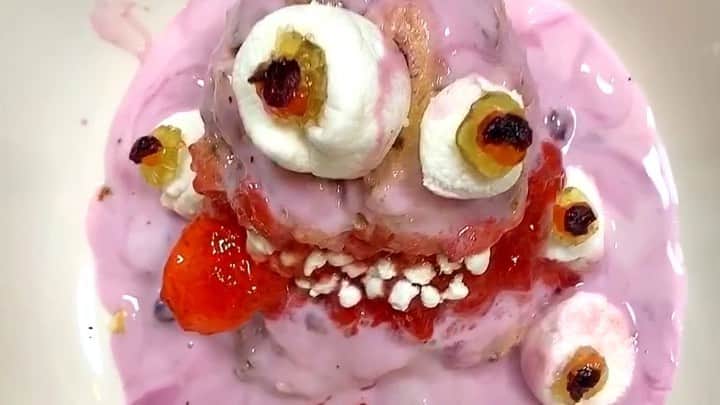 のインスタグラム：「今日もオーディション いってきたど🦠！！ . . . みんなにいい報告できるようにがんばるぞー！ ところでお腹すいたぁ ⇒ youtu.be/IBECAQFF4zs またなんか作ろかな？」