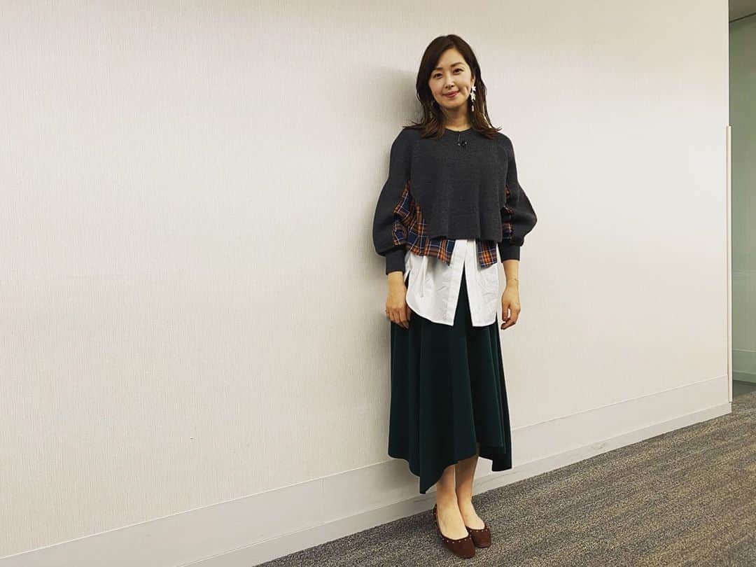 笛木優子のインスタグラム：「こんばんは。 明日夜ミラクルナイン、19時から2時間スペシャルです🥳  見てください😘  2019年12月4日(水) よる7時00分 テレビ朝日　くりぃむクイズミラクルナイン」