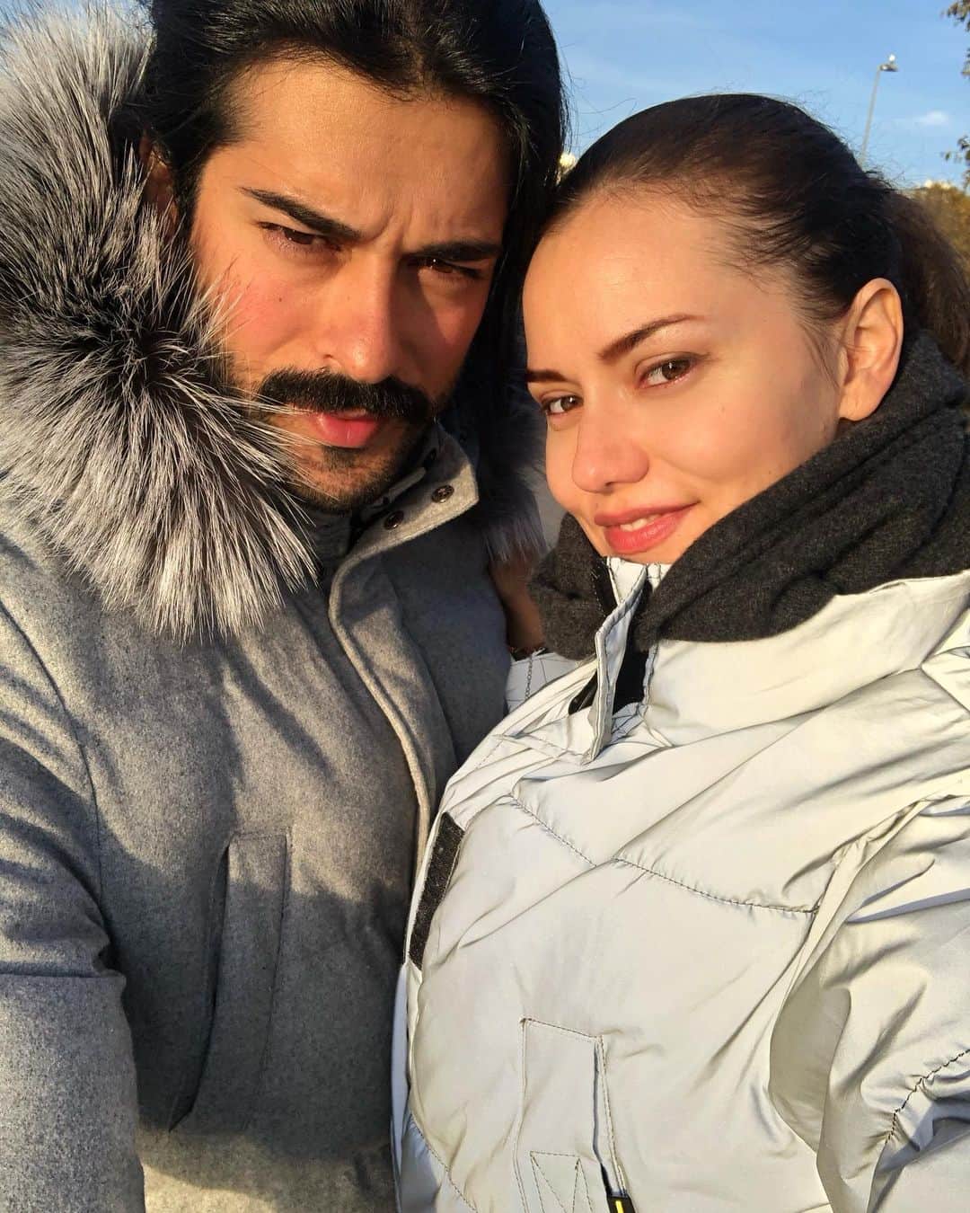 Fahriye Evcenのインスタグラム：「❤️😌」