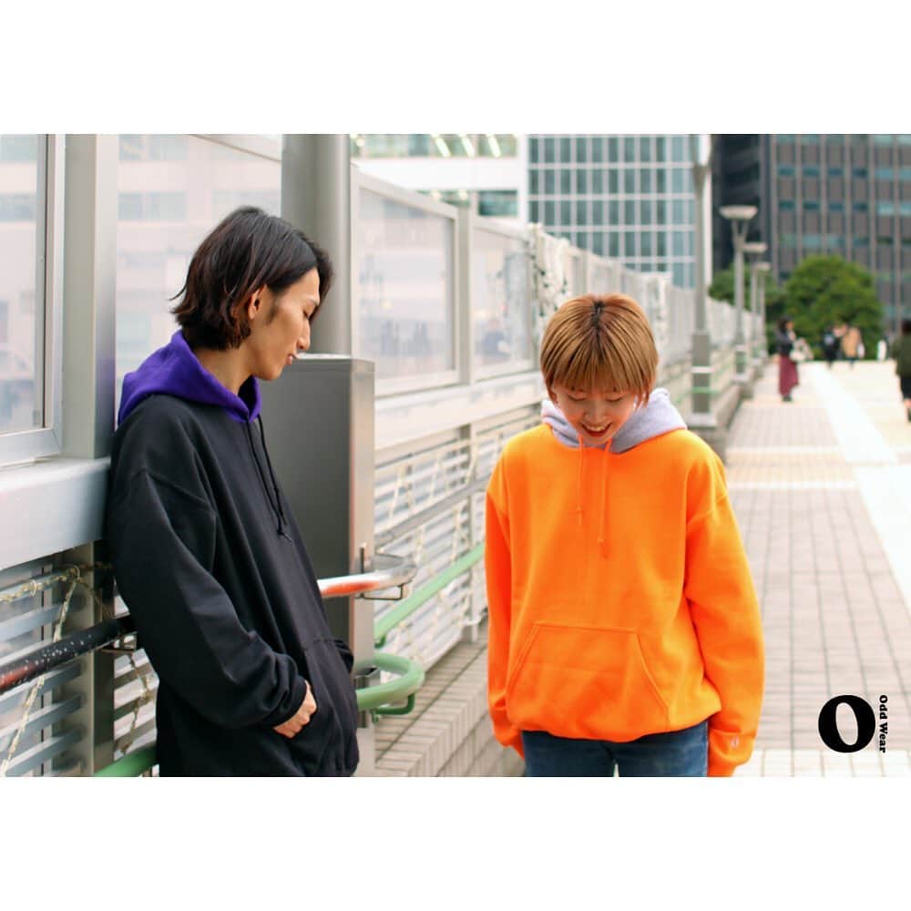 JOURNAL STANDARDさんのインスタグラム写真 - (JOURNAL STANDARDInstagram)「【 SHOP EVENT 】⁠ "『ODD WEAR』Launch "⁠ . 元『Shibuya"Ｔ"』のディレクターである伊藤氏と、下北沢のセレクトショップ『WED STORE』オーナーの原氏が作り出すシンプルながらも他にはない、さまざまなカラーバリエーションが織りなすブランド『ODD WEAR』のローンチイベントを 福岡店限定で開催中。 . 今回のために、パーカーのボディーをハンドメイドで繋ぎ合わせ、カラーバリエーションも豊富に取り揃えて頂きました。 . 一枚ではもちろん、インナーとしても素敵なパーカーに仕上がっております。是非、この機会にご来店ください。 . 各￥7,000+Tax . . 【開催店舗】 JOURNAL STANDARD 福岡店 【開催期間】 11月30日(土) ～ . . ＞詳細はハイライト "Men’s ShopEvent" または公式 BLOG から⁠ http://bit.ly/2YfFAGX .⁠ .⁠ @wed_store @mr_t_ito .⁠ .⁠ #ジャーナルスタンダード ⁠#福岡パルコ #journalstandard ⁠ #baycrews⁠ #odd_wear #19aw⁠ #mens #ladies」12月3日 18時43分 - journalstandard.jp