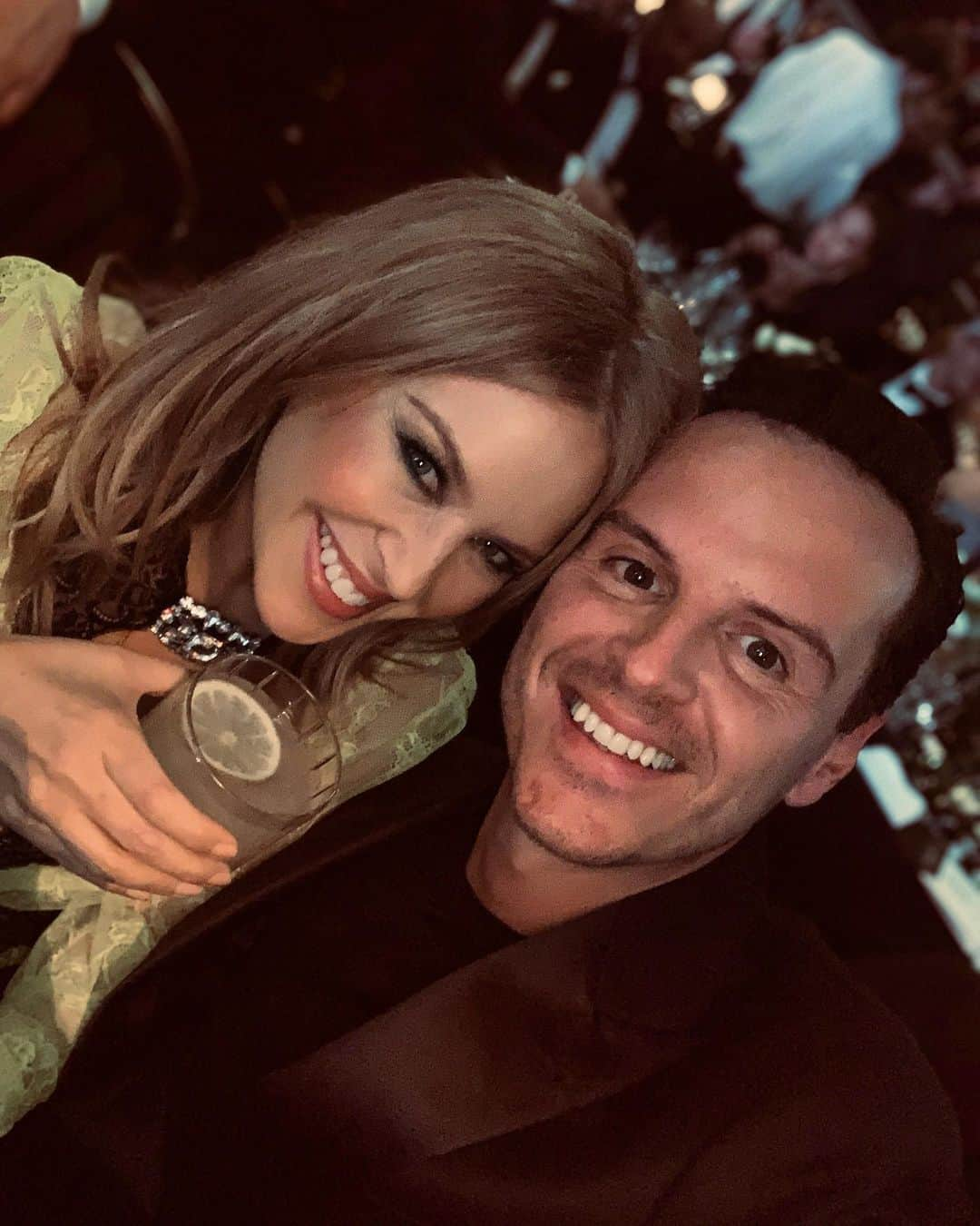 カイリー・ミノーグさんのインスタグラム写真 - (カイリー・ミノーグInstagram)「Yes people ... #AndrewScott 💖」12月3日 18時51分 - kylieminogue