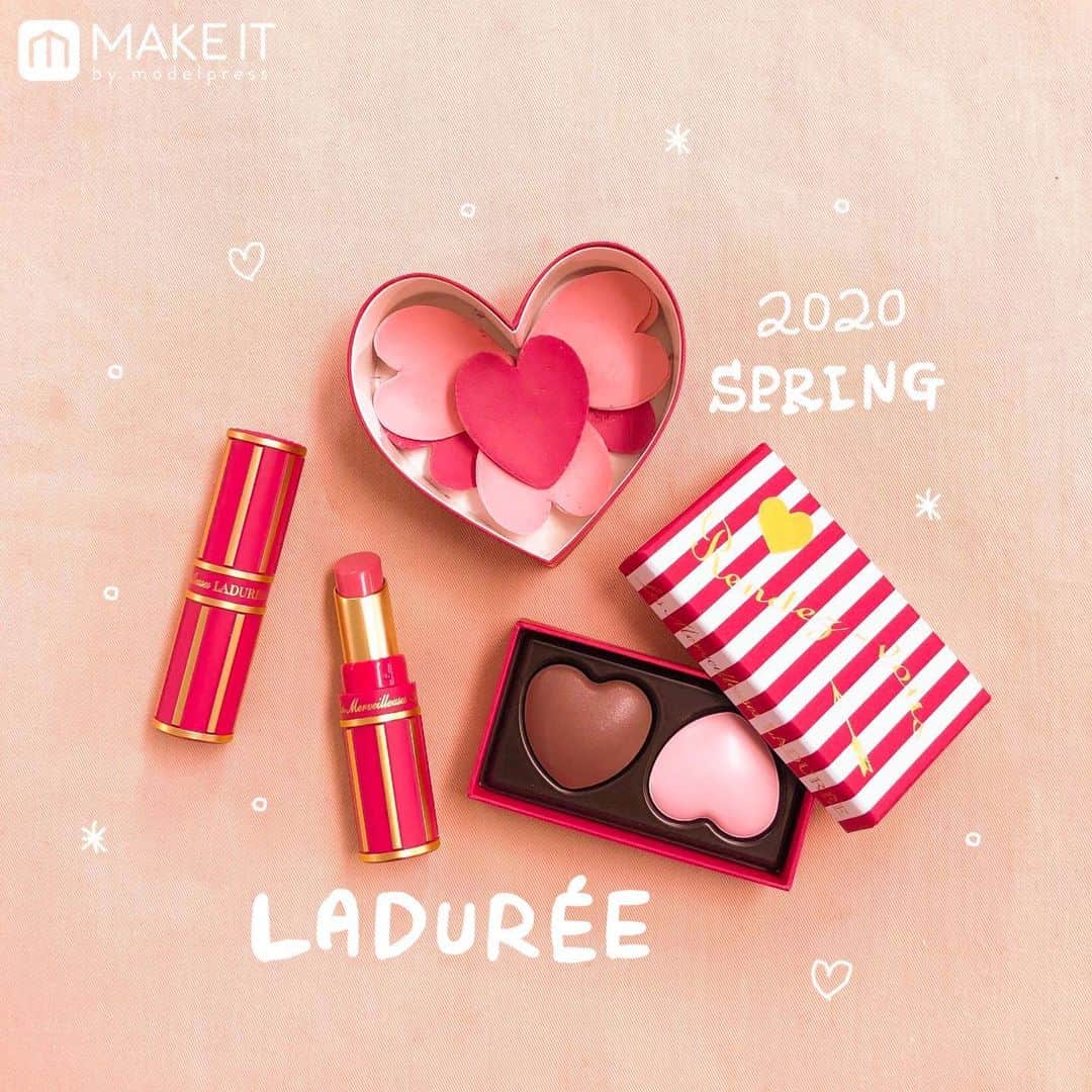 のインスタグラム：「＼ #ラデュレ 可愛すぎる春コレクションが登場😍 ／﻿ ﻿ 💝2020年1月10日発売（数量限定）﻿ ⌒⌒⌒⌒⌒⌒⌒⌒⌒⌒⌒⌒⌒⌒⌒⌒⌒﻿ ﻿ 春コレクションのテーマは“パリのランデヴー”🇫🇷﻿ シックなパリの雰囲気で﻿ 魅力あふれるこの全てのアイテムは、﻿ パリと深く関わっているカフェへのオマージュ☕️💓﻿ ハート形のチークやエレガントなリップを片手に﻿ テラスで春の空気を満喫して😌🌸﻿ ﻿ 見ているだけで胸がときめく、﻿ レ・メルヴェイユーズ ラデュレの﻿ キュートな春コレクションを全種レビューします💗﻿ スワイプしてスウォッチをチェックしてね👉💫﻿ ﻿ ﻿ ❤️フェイス カラー リミテッド﻿ 1種 7,000円（税抜）﻿ ﻿ 愛らしいピンクのハートで頰を彩るチークカラー☺️﻿ ボックスも中のチークもラブリーなハート形です💖﻿ ハートのチークは1枚1枚﻿ 手作業でつくられているのだそう！﻿ 2色が混ざり合い、上品な血色感を演出します💕﻿ フローラルグリーンスウィートの香り🌹﻿ ﻿ 〈色調〉﻿ 101 フォリ・アムルーズ（狂おしい恋）﻿ ﻿ ﻿ ❤️プチ アイカラー﻿ 2種 各4,500円（税抜）﻿ ﻿ 立体的なハートが並んだ﻿ スウィーツのようなアイカラー👀💞﻿ クリアな発色と軽やかな質感で﻿ ニュアンスのある目もとを演出します💫﻿ ノスタルジックでパウダリーな﻿ フローラルグリーンスウィートの香り♩﻿ ﻿ 〈色調〉﻿ 101 ランデヴー・オ・カフェ（カフェで待ち合わせ）﻿ 102 ランデヴー・オ・ジャルダン（庭園で待ち合わせ）﻿ ﻿ ﻿ ❤️リップカラー﻿ 3色 各3,200円（税抜）﻿ ﻿ 3人の女性像をイメージした、﻿ ランデヴーの幸福感に満ちたピンクリップ💄﻿ ひと塗りで表情や気分までも明るくしてくれます✨﻿ 絶妙な血色カラーで“表情美”を引き立てて🤗💓﻿ 心踊るスウィーツやパウダーシュガーを思わせる香り🥧﻿ ﻿ 〈色調〉﻿ 103 ドゥース（優しい女性）﻿ 104 シック（おしゃれな女性）﻿ 105 ジョワイユーズ（陽気で明るい女性）﻿ ﻿ ﻿ さらに詳しいレビューは記事にて近日公開予定🎉﻿ プロフィールのURLからMAKE ITをチェックしてね✍️💕﻿ ﻿ エンタメ情報はモデルプレス（@modelpress）、﻿ 旅・お出かけ情報は女子旅プレス（@joshitabi_press）をチェック🌟﻿ ﻿ ﻿ @makeit_press @makeit_editors﻿ #レメルヴェイユーズラデュレ﻿ #lesmerveilleusesladuree #lmladuree﻿ #ラデュレコスメ #春コスメ #新作コスメ﻿ #新発売 #限定コスメ #コスメ #デパコス﻿ #メイク #化粧品 #コスメレポ #パケ買い﻿ #パケ買いコスメ #チーク #フェイスカラー﻿ #アイシャドウ #リップ #春コスメ2020﻿ #cosme #beauty #メイクイット﻿ #メイク好きな人と繋がりたい﻿ #コスメ好きさんと繋がりたい」