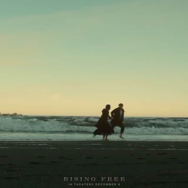 サマンサ・ドロークのインスタグラム：「#Repost @risingfreemovie . . . “Forget not to trust in love. It is by this that all things are made whole, made beautiful.” The remarkable story unfolds this Friday, December 6 in select theaters nationwide. Click the link in bio to find a theater in a city near you! More cities to come in the next week.* #risingfree #actor #regal #faith」