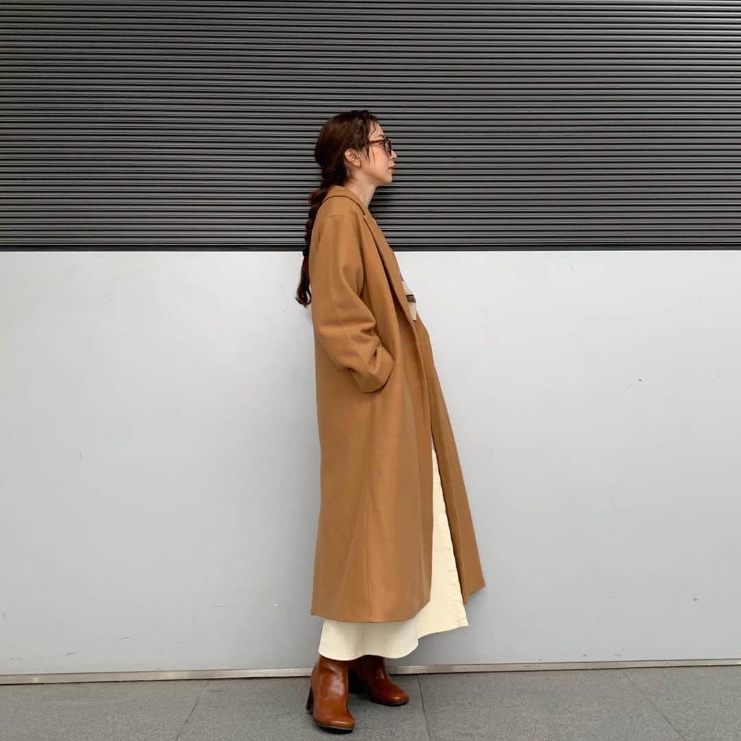 ungrid_minamiのインスタグラム：「. ウールコート、キャメルも可愛い♡ @ungrid_official @ungrid_staffsnap #Ungrid#アミュプラザ博多」
