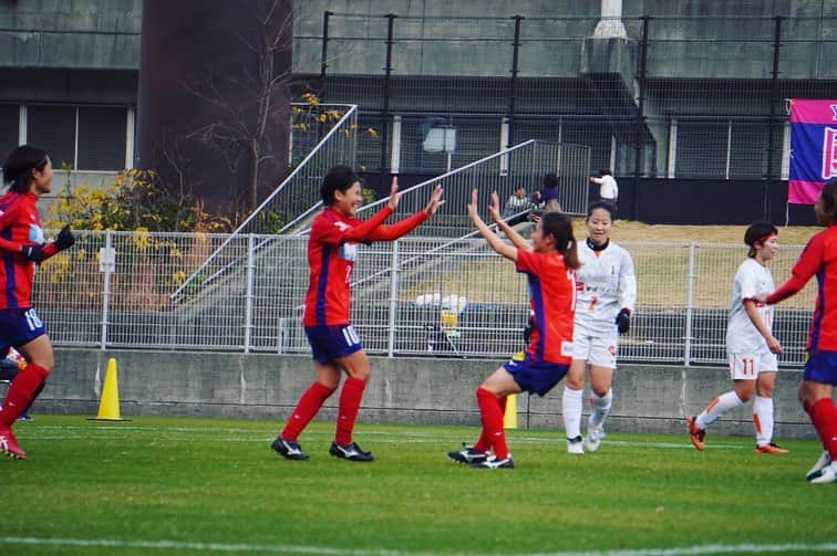 小林海青さんのインスタグラム写真 - (小林海青Instagram)「. 皇后杯3回戦、3-0で勝利☺️✨ みんなナイッシュー！！ 広島まで熱い応援ありがとうございました！  次戦は、 📆12月8日（日） 🆚INAC神戸レオネッサ 🏟パロマ瑞穂スタジアム 🕓16時キックオフ  準々決勝です！  #ノジマステラ神奈川相模原 #川島ウチマタはるな」12月3日 22時13分 - umiao_17
