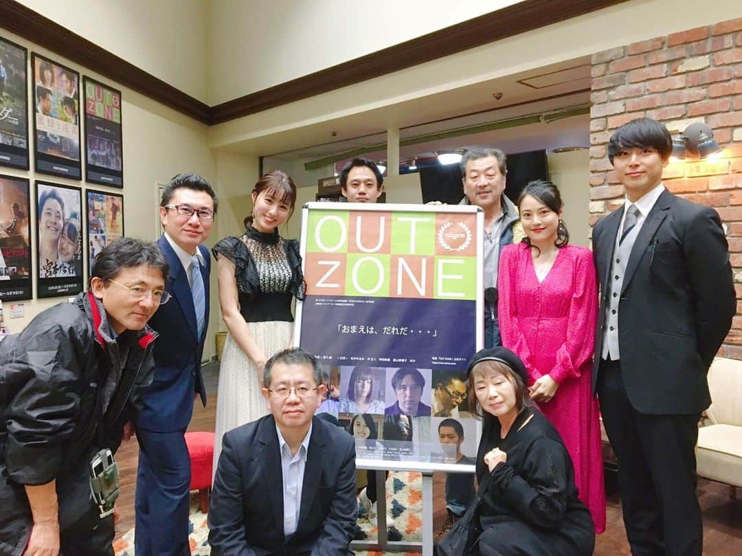 のインスタグラム：「映画『OUT ZONE』がキネカ大森にて上映されております。 舞台挨拶にも行かせていただき、見たことのない世界をこの映画では見させていただいております。 先日のイベントでビッグな発表があったのですが、この『OUT ZONE』監督の菅乃さんとタッグを組み、世界で賞を狙いに行く短編の主演に迎えてもらえる事になりました。 詳細は追々となるとは思いますが、この映画という世界でも新たな自分に出会うべく、人生を謳歌していきたいと思います。 いろいろ皆様にはお力添えを乞うことがあるかとは思いますが、何卒応援よろしくお願いいたします。  #outzone #キネカ大森 #worldwide #movie #Montreal #にしてもデカイ」