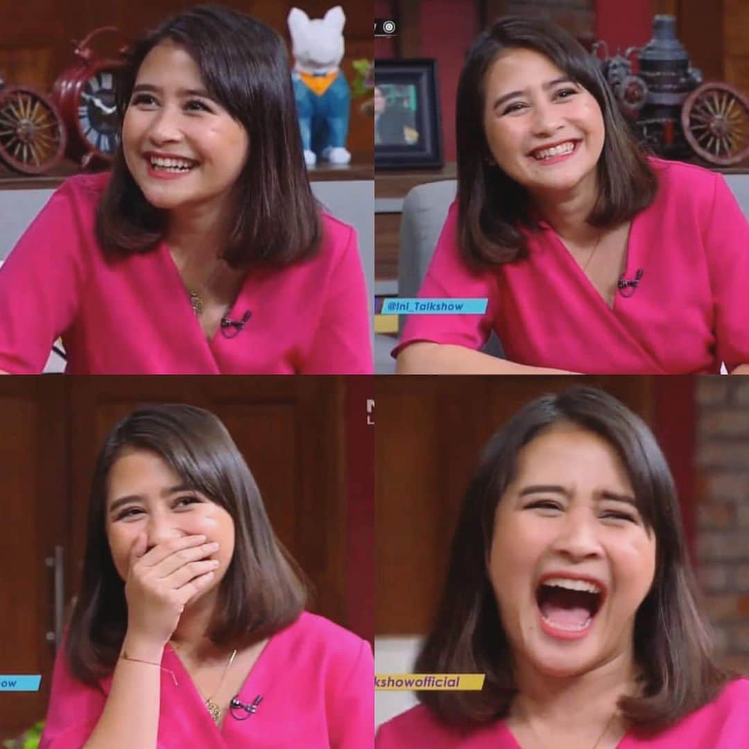 Prilly Latuconsinaさんのインスタグラム写真 - (Prilly LatuconsinaInstagram)「di @initalkshowofficial hari ini! selalu seneng kalo di undang INI talkshow karena selalu ngomongin karya dan hal yang positive! ada banyak bocoran nih buat tahun depan! Single kolaborasiku bersama DJs Brazil 🇧🇷 @selva dan buku ke3 ku yang siap lunching awal tahun! @thepanasdalam_publishing ! gak sabar mau kasih liat kalian karya yang udah aku kerjakan dari 2 tahun lalu ini! semoga tahun 2020 bisa terus berkarya sebanyak-banyaknya! yuk kita fokus aja di karya! jangan buat apapun mengganggu fokus kita semua!  #StayPositive  #StayGold #StayCalm」12月3日 23時26分 - prillylatuconsina96