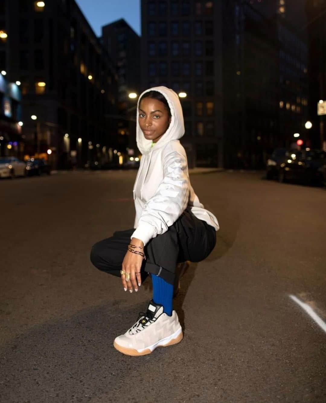 converseさんのインスタグラム写真 - (converseInstagram)「Inspired by '90s-era basketball patterns, tonal overlays up her style game. #ConverseVLTG」12月4日 0時00分 - converse