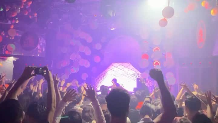 DJ DARUMAのインスタグラム：「RG: @edgehouse_tokyo  THIS IS OUR HOUSE🔥🏠 Thank you @djmarkknight  やはりDJクソ良かった。ずっと踊れた。Respect！」