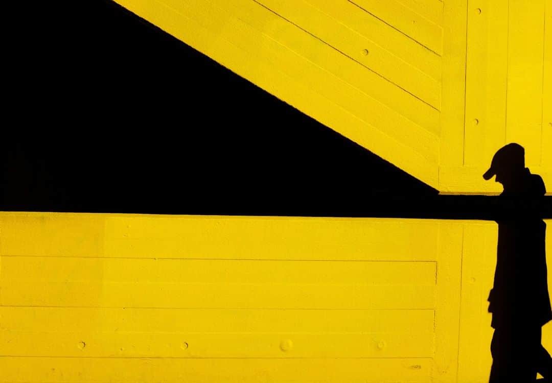 Fujifilm UKさんのインスタグラム写真 - (Fujifilm UKInstagram)「FEATURED PHOTOGRAPHER OF THE WEEK  Captured at South Bank, the yellow of the staircase that leads to the roof garden really stood out. “The sun was very bright and casting a lovely strong shadow onto the yellow. It took a while but I eventually got the right image” - @Monochromejunkie  X100F | F5.6 | ISO 200 | 1/1150 sec  #Fujifilm #X100F #XSeries」12月4日 0時30分 - fujifilmuk