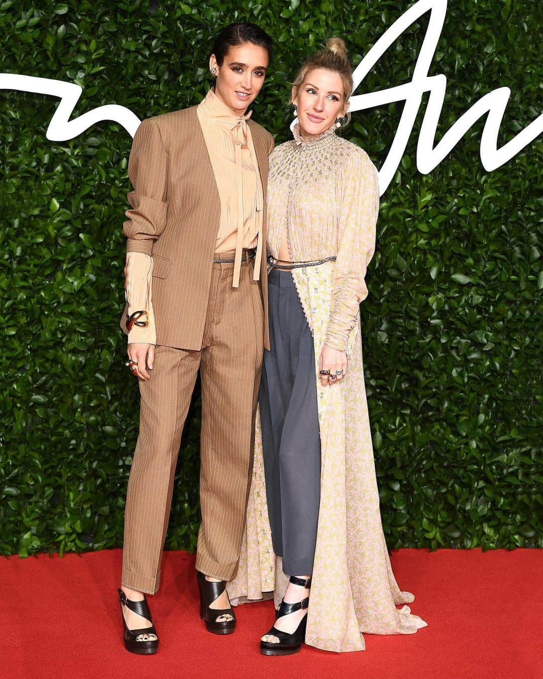 Chloéさんのインスタグラム写真 - (ChloéInstagram)「Appearing together at The Fashion Awards 2019 in London last night, @EllieGoulding was dressed in a custom look inspired by the #chloeSS20 collection, while @NRamsayLevi wore a pinstripe suit and silk shirt from the runway  #FashionAwards #chloeGIRLS #chloe」12月4日 0時40分 - chloe