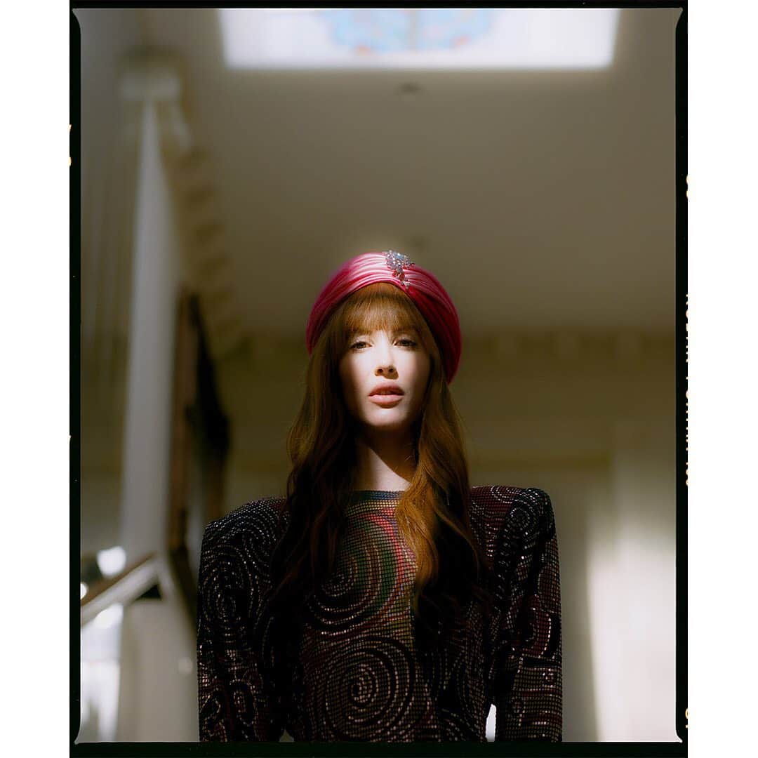 Faith Picozziさんのインスタグラム写真 - (Faith PicozziInstagram)「Gucci Mansion 1️⃣7️⃣ 📸 @burrent 🕺📷@garrettremy 👗 @faithpicozzicreative 💥 #fashion #style #redhead #model #film #120film #mediumformat」12月4日 6時07分 - faithpicozzi