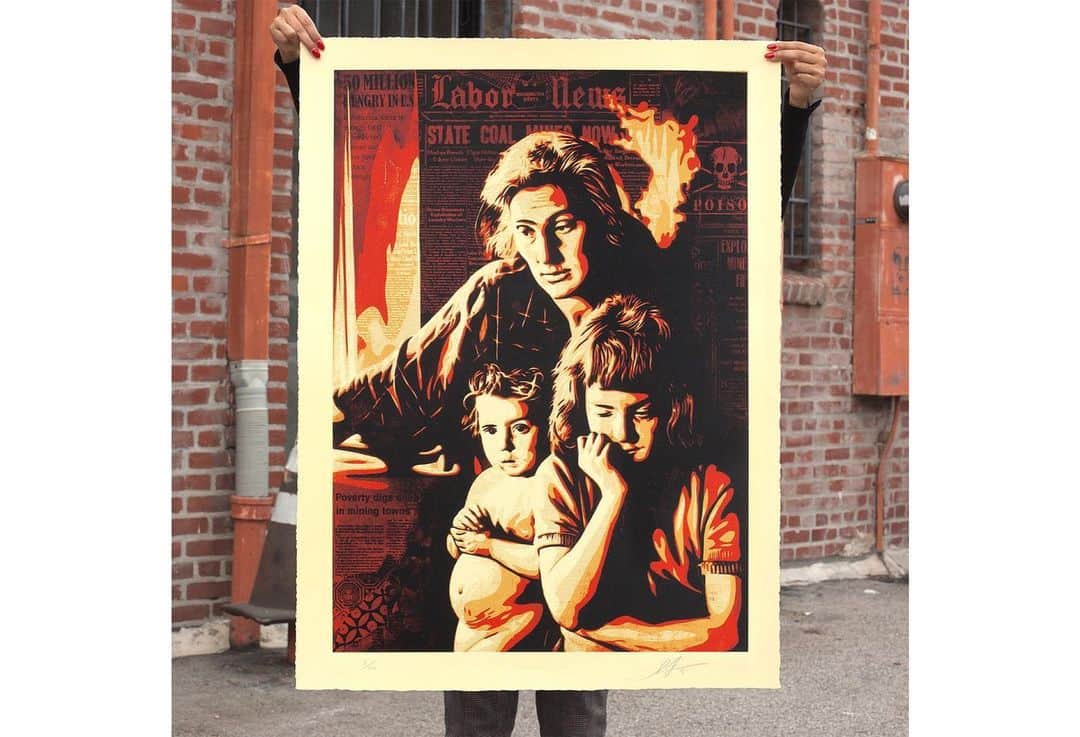 Shepard Faireyさんのインスタグラム写真 - (Shepard FaireyInstagram)「Every day should be #GivingTuesday! If you're looking for charities to support, be sure to check out my “American Civics” prints, where a portion of proceeds from each print will go to the corresponding charities (details below). This series is a collaboration between myself and @jimmarshallphoto's estate, which focuses on voting rights, gun control, prison reform, income inequality, and worker’s rights. The art I created for American Civics gives a face to social justice issues, to cultivate dialogue and encourage a vigorous push for solutions to societal problems. As part of this series, the “American Civics” exhibition was on view at @SubliminalProjects in 2016, but now these prints are available online! They are extremely limited, and are produced at a higher quality than my usual prints; all 30 x 40 inches, 4-color serigraph on varnished 100% cotton rag archival paper. Be sure to check out the details below! - Shepard ⠀⠀⠀⠀⠀⠀⠀⠀⠀⁣⁠⠀ Visit the link in bio to shop and support "American Civics" now. ⠀⠀⠀⠀⠀⠀⠀⠀⠀⁣⁠⠀ Workers’ Rights. A portion of proceeds will benefit United Farm Workers Foundation and the Jim Marshall Fellowship at UC Berkeley. ⠀⠀⠀⠀⠀⠀⠀⠀⠀⁣⁠⠀ Two Americas. A portion of proceeds will benefit @nokidhungry and the Jim Marshall Fellowship at UC Berkeley. ⠀⠀⠀⠀⠀⠀⠀⠀⠀⁣⁠⠀ Voting Rights. A portion of proceeds will benefit the NAACP Legal Defense and Educational Fund, Inc. @naacp_ldf and the Jim Marshall Fellowship at UC Berkeley. ⠀⠀⠀⠀⠀⠀⠀⠀⠀⁣⁠⠀ Gun Culture. A portion of proceeds will benefit @calibercollection and the Jim Marshall Fellowship at UC Berkeley. ⠀⠀⠀⠀⠀⠀⠀⠀⠀⁣⁠⠀ 4-Color Serigraph on Varnished 100% Cotton Rag Archival Paper. 30 x 40 inches. Signed by Shepard Fairey. $1,400. Max order: 1 per customer/household. *Orders are not guaranteed as demand is high and inventory is limited.* Multiple orders will be refunded. International customers are responsible for import fees due upon delivery.⁣ ⠀⠀⠀⠀⠀⠀⠀⠀⠀⁣⁠⠀ #givingtuesday #obey #obeygiant #jimmarshall #shepardfairey #charity #donate」12月4日 2時10分 - obeygiant