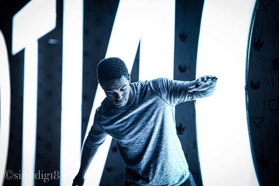 ディディ・グレゴリウスさんのインスタグラム写真 - (ディディ・グレゴリウスInstagram)「Toronto 🚶🏾🚶🏾‍♂️with @stephentarpley2」12月4日 2時38分 - sirdidig18