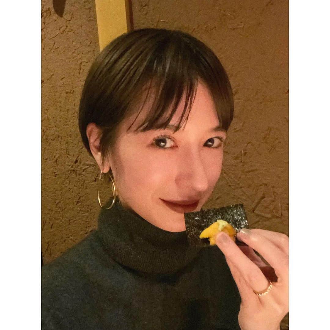 松本恵奈さんのインスタグラム写真 - (松本恵奈Instagram)「バロックの村井社長にお誕生日のお祝いをして頂きました。とっても美味しゅうございました♡ 私の生まれ年のシャンパンボトルが可愛くて持って帰ろうと思ってたけど結局忘れちゃった。笑 残念ー💦 ごちそうさまでした😋 #田中田 #西麻布」12月4日 2時53分 - ena1123