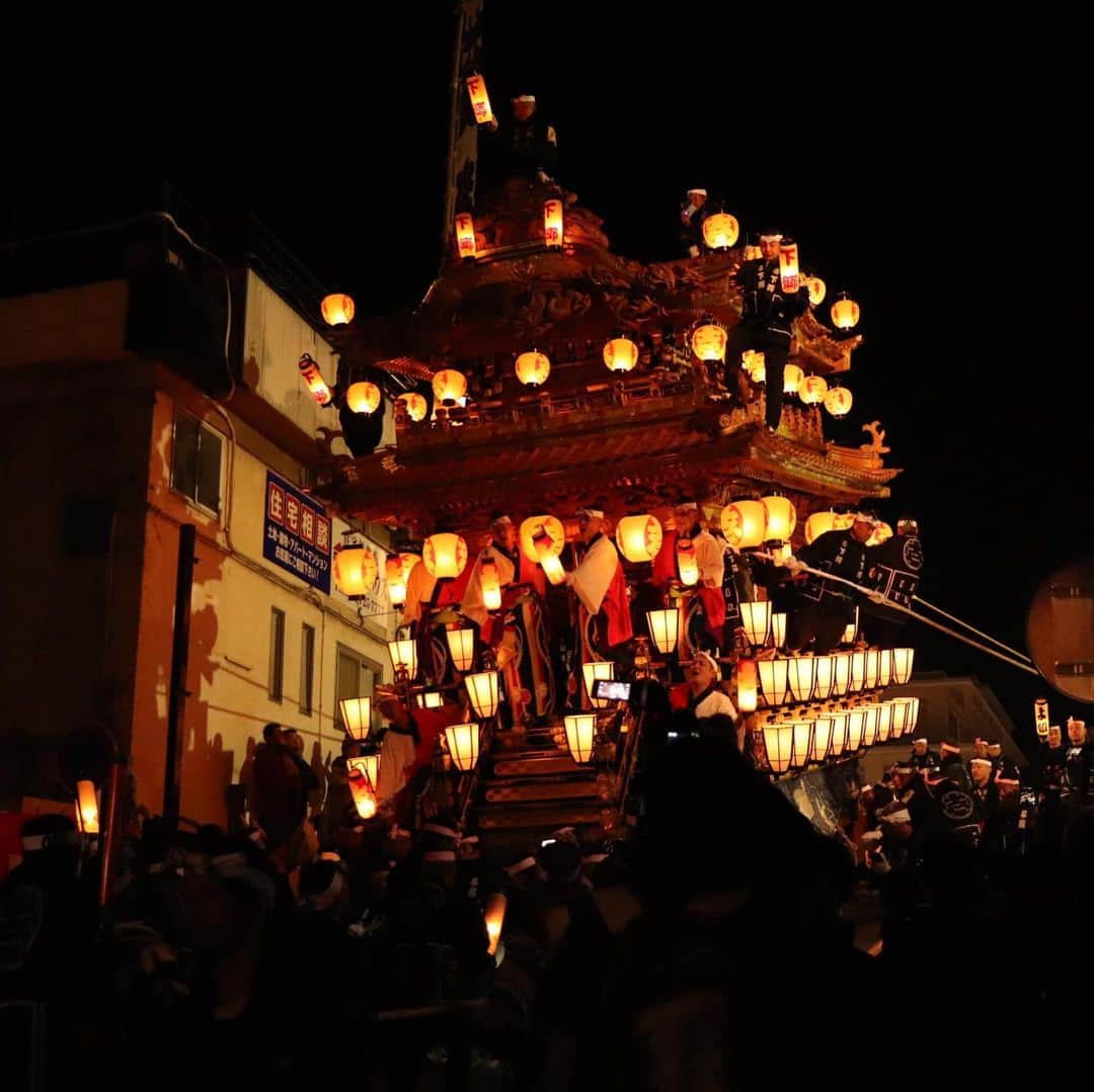 さいたまつりさんのインスタグラム写真 - (さいたまつりInstagram)「花火の後は、団子坂をゆっくり慎重に下りながら再び秩父神社へ帰って行きます... 秩父の夜はまだまだ続きます！  #さいたまつり #山車 #埼玉 #festival #祭り #saitamatsuri #お祭り #写真好きな人と繋がりたい #ファインダー越しの私の世界 #お祭り写真 #お祭り写真部 #秩父 #chichibu #秩父夜祭 #夜祭 #ユネスコ無形文化遺産」12月4日 2時48分 - saitamatsuri