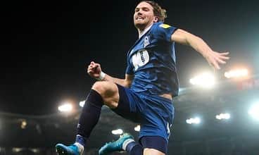 サム・ギャラガーのインスタグラム：「Great way to top off a winning week +9 🔵⚪️」