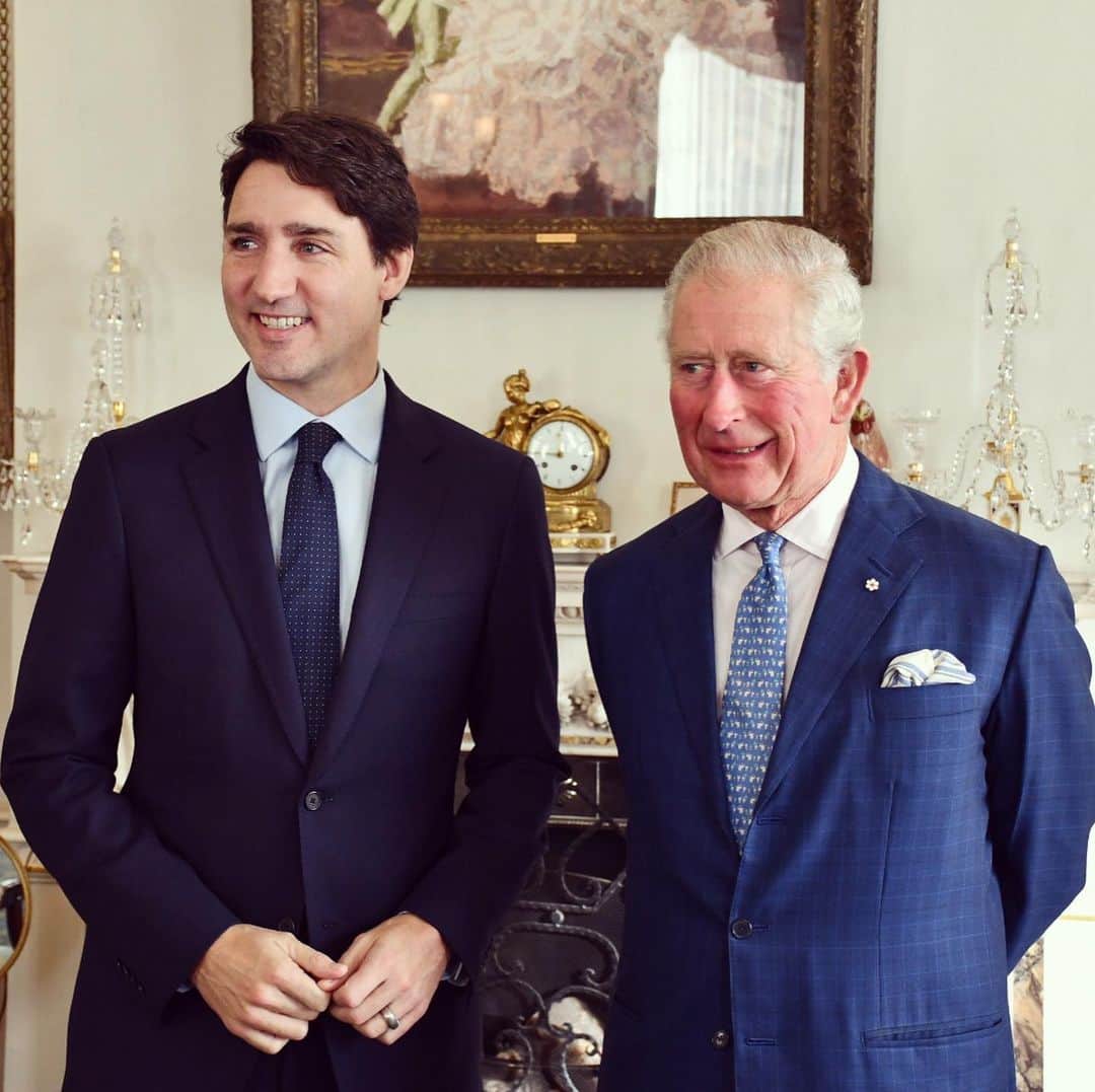 クラレンス邸さんのインスタグラム写真 - (クラレンス邸Instagram)「Today at Clarence House, The Prince of Wales received @nato leaders, including The Prime Minister of Canada, Justin Trudeau; The Prime Minister of Norway, Erna Solberg; and The Prime Minister of Italy, Giuseppe Conte.  Leaders have gathered in London this week to mark the Alliance’s 70th anniversary.  During their meeting, The Prime Minister of Norway gave His Royal Highness a football with the @unitednations Sustainable Development Goals printed on them.  Later, The Prince of Wales and The Duchess of Cornwall received President Trump and the First Lady of the USA.」12月4日 3時55分 - clarencehouse