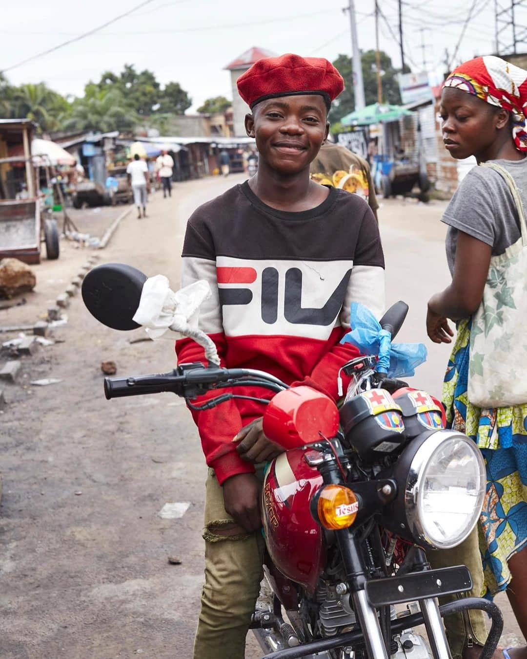 i-Dさんのインスタグラム写真 - (i-DInstagram)「Introducing the stylish taxi bikers of Kinshasa! 🏍️💨⁣ ⁣ Part extra-legal solution to chronic traffic problems, part gang of freewheeling sartorial renegades, the Wewa are a distinctive, and dapper, fixture of the Congolese capital city. 🇨🇩⁣ ⁣ Hit the link in bio to see more of photographer @vincentdolman's wonderful photos on i-D. 🔗⁣ .⁣ .⁣ .⁣ Text @mahoroseward  #kinshasa #congo」12月4日 4時07分 - i_d