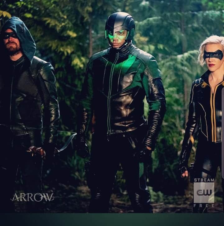 デヴィッド・ラムゼイさんのインスタグラム写真 - (デヴィッド・ラムゼイInstagram)「Arrow. Tonight! #ArrowFinalSeason」12月4日 6時59分 - davidpaulramsey