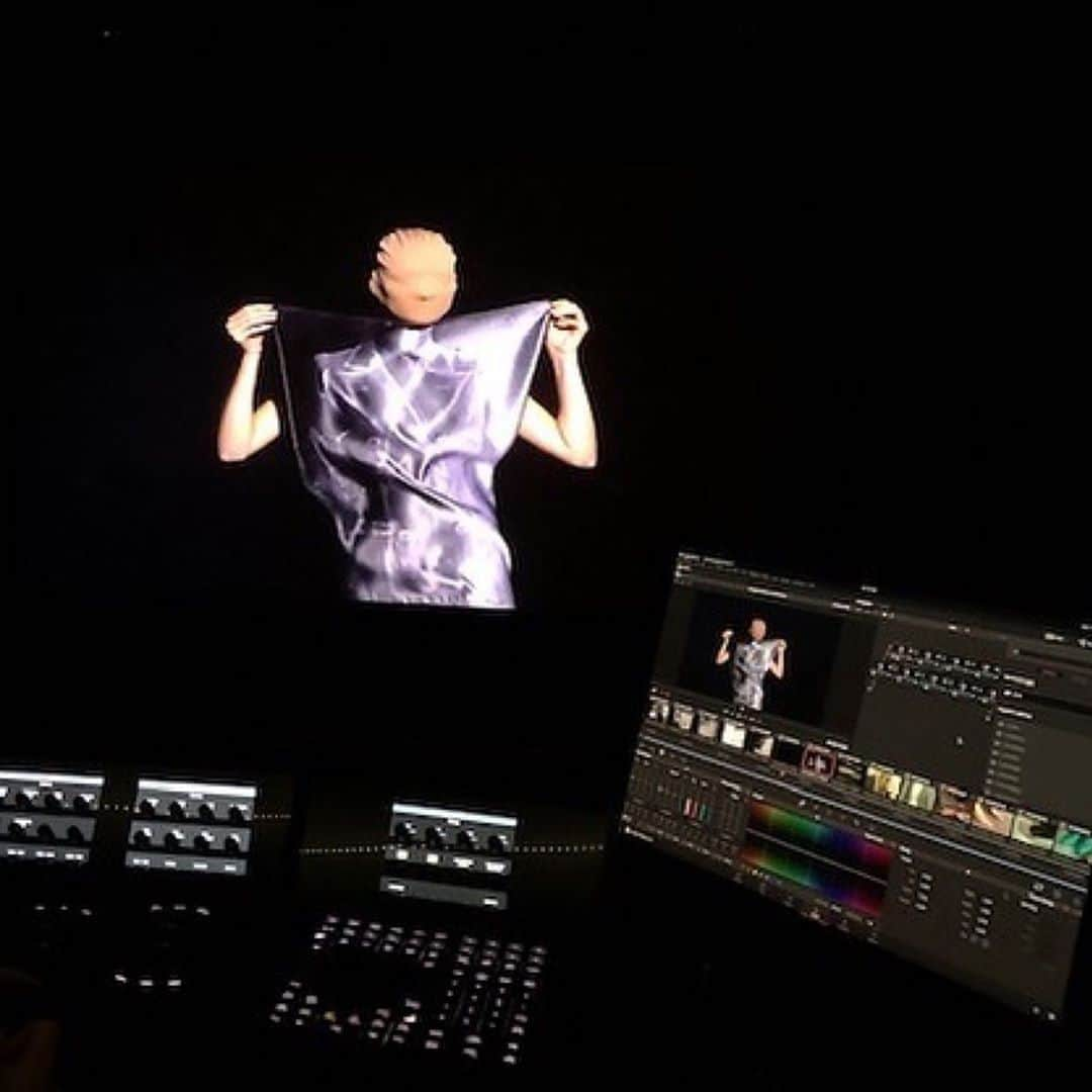 UPLINK film distributionさんのインスタグラム写真 - (UPLINK film distributionInstagram)「#Repost @margielainhisownwords ・・・ Finalizing the Martin Margiela documentary - Martin Margiela In his own Words - in collaboration with Martin Margiela #martinmargiela #maisonmargiela  #maisonmartinmargiela  #hermes #maisonhermes  #margielathehermesyears - Directed and produced by #reinerholzemer @reinerholzemer - Co-produced by Aminata Productions @aminata.sambe - Music by dEUS @deus_band #deusband - Edit #helmarjungmann @helmarjungmann - Worldsales #dogwoof  #marinafaust #momuantwerp  #palaisgalliera #madparis  #documentaryfilm - International release dates to be confirmed later - follow @margielainhisownwords for more info in the coming months.」12月4日 7時10分 - uplink_film