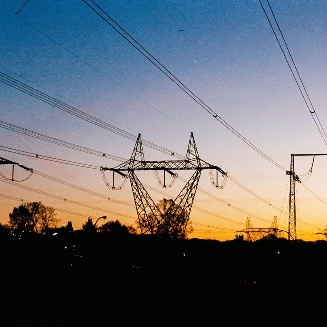 のインスタグラム：「A little sunset too short for sunny Vancouver. Longing for Los Angeles again.」
