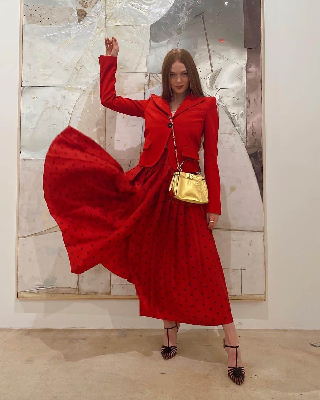 Larsen Thompsonさんのインスタグラム写真 - (Larsen ThompsonInstagram)「Lady in red @vanityfair last night♥️ Art Basel is my new favorite thing⚡️」12月4日 9時08分 - larsenthompson