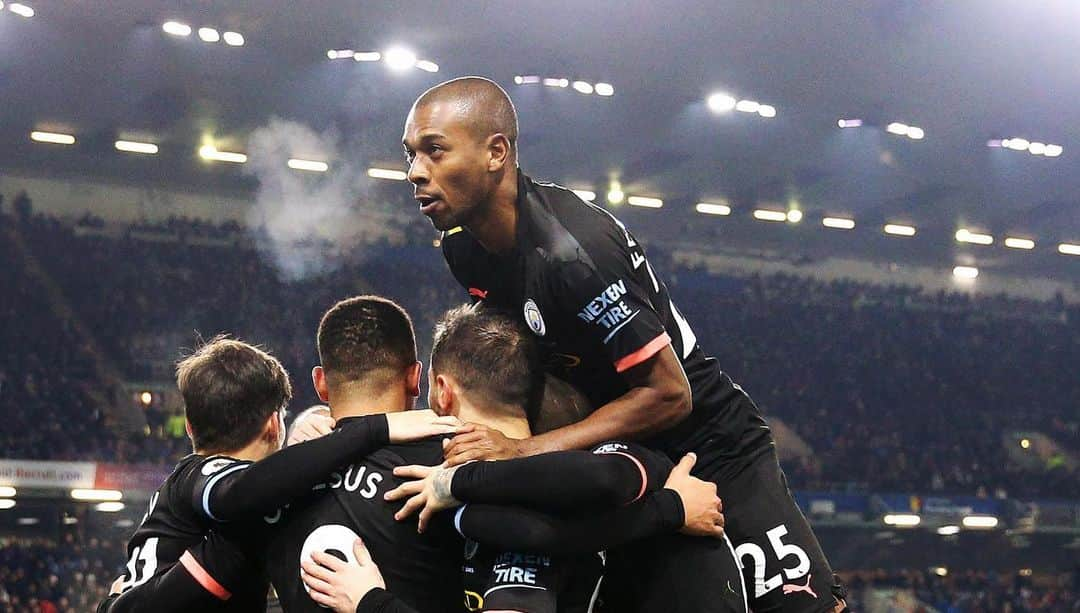 フェルナンジーニョさんのインスタグラム写真 - (フェルナンジーニョInstagram)「Back on the winning track. 🙏🏾 Three more important points and a great performance. Cmon City!Until the end 💪🏾💪🏾」12月4日 9時11分 - fernandinho