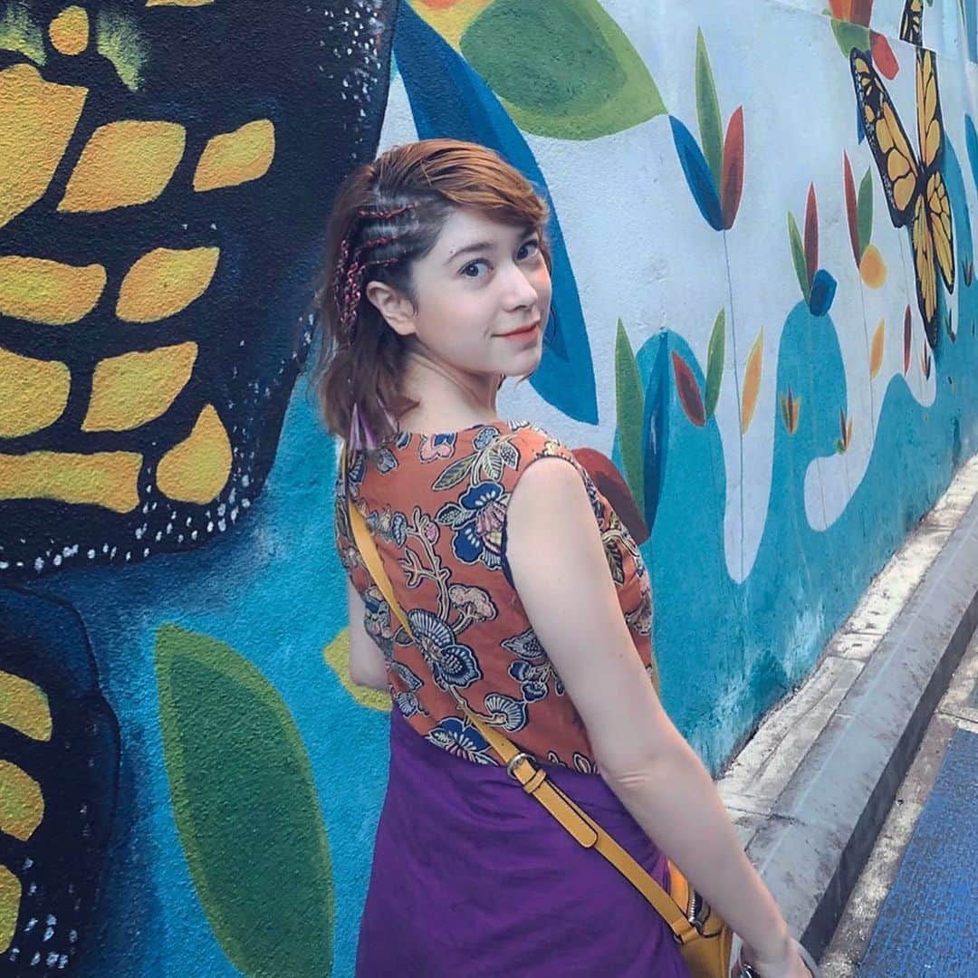 工藤ジェニファー茉侑さんのインスタグラム写真 - (工藤ジェニファー茉侑Instagram)「マレーシア旅行4日目✈️ クアラルンプールに来ました🥰 コタキナバルより暑い☀️💦 お買い物と食べ歩きするぞー😋👜💕 #アジア旅行　#travelasia #asiatrip #クアラルンプール #クアランプール　#クアラルンプール旅行 #kl #kualalumpur  #asiangirls #japanesegirl #グルメ好きな人と繋がりたい #海外旅行  #旅行写真 #たびじょ #tripstagram #旅行好きな人と繋がりたい #旅好きな人と繋がりたい #旅行写真 #traveloften #travelphotography #vacation  #タビジョ #旅好きと繋がりたい #マレーシア　#マレーシア旅行　#マレーシア観光 #malaysianfood #kualalumpurtrip #malaysia #asia #travelgram」12月4日 9時26分 - jennifermayu_s