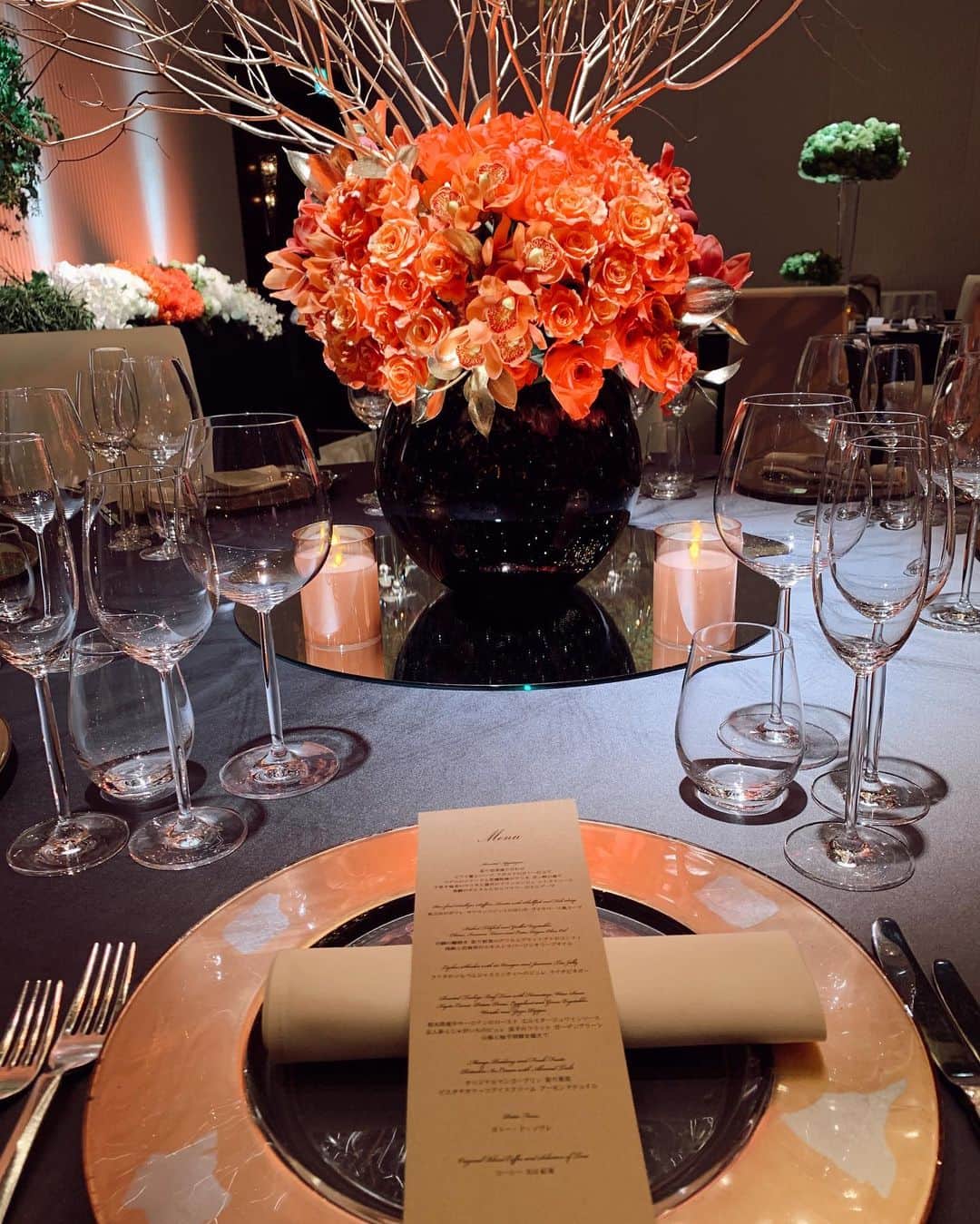 植野有砂さんのインスタグラム写真 - (植野有砂Instagram)「Tried out @motyo_wedding new bridal lunch menu ❤️👰🏼🤵🏻🍽マンダリンオリエンタル東京のブライダルのお食事メニューがリニューアルされたそうで、御馳走になってきちゃいました🤤💕 本当に美味しすぎて普通に食べに行きたいくらい😂ゲストで行ってこんなに美味しいもの食べられたらうれしいなぁ笑そして自分がいつか式をする時もお食事って、ゲストのためにもとても大事なんだなぁ〜と勉強✨本当に本当にどれも美味しすぎて見た目も素敵で、特にメインのお肉が食べたことないくらいの美味しさだった😳💕そしてこれもご縁なのか友達が今度マンダリンオリエンタル東京で式をあげるからまた行けるのも楽しみ🥰笑 #mandarinorientaltokyo #pr #マンダリンオリエンタル東京 #MOtokyo」12月4日 15時32分 - alisaueno