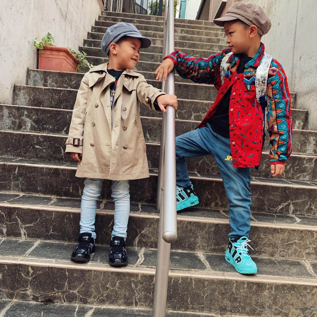 RIEHATAさんのインスタグラム写真 - (RIEHATAInstagram)「Stand by me❤️ . #mysons #myangels」12月4日 11時28分 - riehata