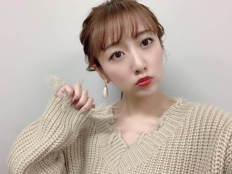 高橋みなみさんのインスタグラム写真 - (高橋みなみInstagram)「１２月７日放送の TVQ「おとななテレビ」に出演します！ １８：３０からの放送です！ ぜひご覧ください😊✨ 髪の毛に最近買った @marte_vintage の髪飾りつけてもらいました🥺 これやっぱり可愛い♡  #おとななテレビ #tvq  #tv #happy」12月4日 11時40分 - taka37_chan