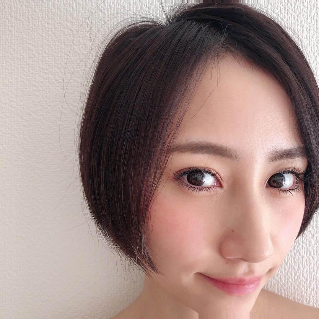 Rienaさんのインスタグラム写真 - (RienaInstagram)「・ 𝚎𝚢𝚎𝚕𝚊𝚜𝚑 𝚎𝚡𝚝𝚎𝚗𝚜𝚒𝚘𝚗𝚜👁 | | #まつエク  初めて#フラットラッシュ という種類のまつエクを付けてきたよ  上まつげ 170本／Cカール0.15 目頭から9mm,10mm,11mm  下まつげ 90本／Nカール0.15 6mm  久しぶりのまつエクで欲張って 沢山付けちゃいました！  #dollyeyelashsalon #マツゲエクステ #まつげエクステンション #dolly池袋店  #ありがとうございました」12月4日 11時59分 - riena0809