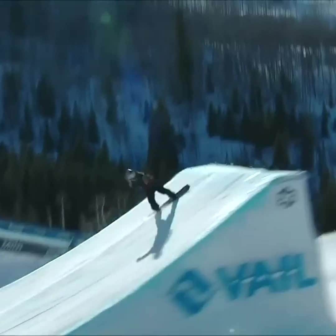 のインスタグラム：「because once just isn't enough 👏 😏 🏂 : @yukikadono @redbullsnow . #redbull #snowboarding #slopestyle #snow #winter」