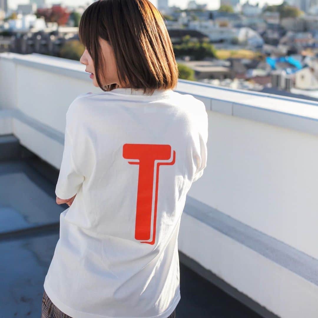 真奈さんのインスタグラム写真 - (真奈Instagram)「店舗で買えるよT」12月4日 12時26分 - manatmnt0116