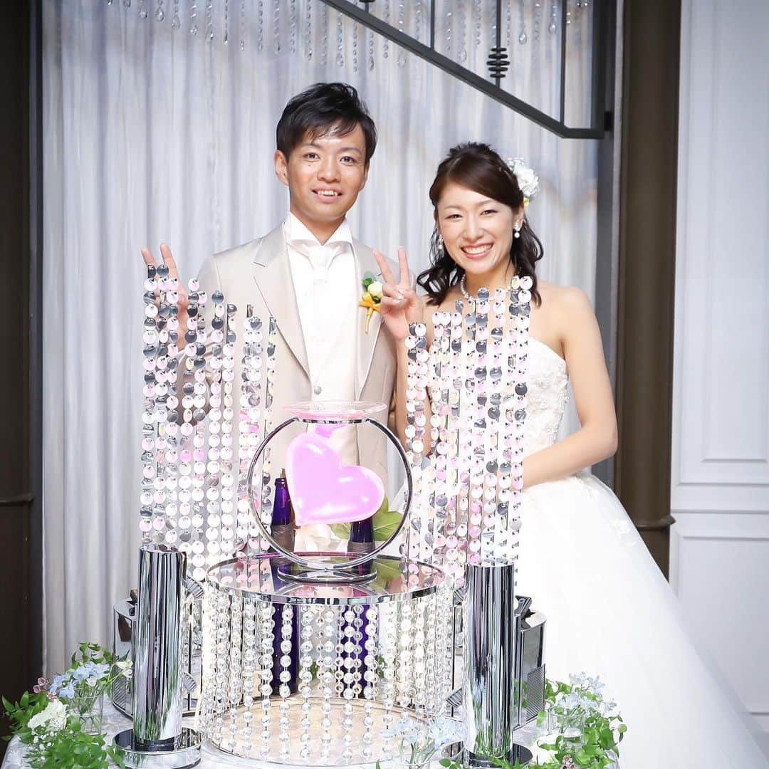 ホテルモントレ ラ・スール大阪ウエディングのインスタグラム：「@lasoeurosaka_wedding メインのセレモニーは、 ハートが可愛いイルミネーション♡ . . . #モントレ花嫁 #ホテルモントレラスール大阪  #モントレウェディング #モントレ #モントレラスール大阪 . . #dressy花嫁  #marry花嫁  #プレ花嫁 #卒花嫁 #全国の花嫁さんと繋がりたい  #weddingdress #takamibridal  #wedding #結婚式 #ホテル」