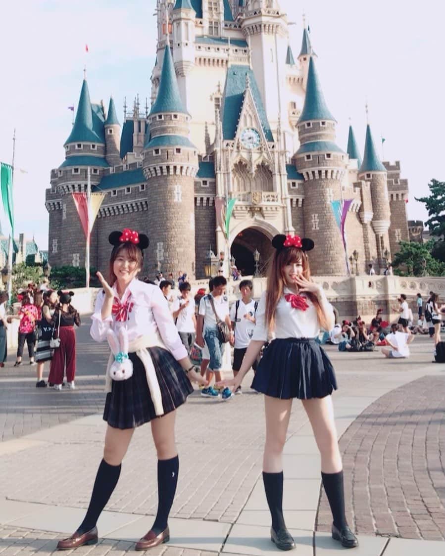 のインスタグラム：「東京ディズニーランドJK😂　 2年ってあっという間すぎ😖」