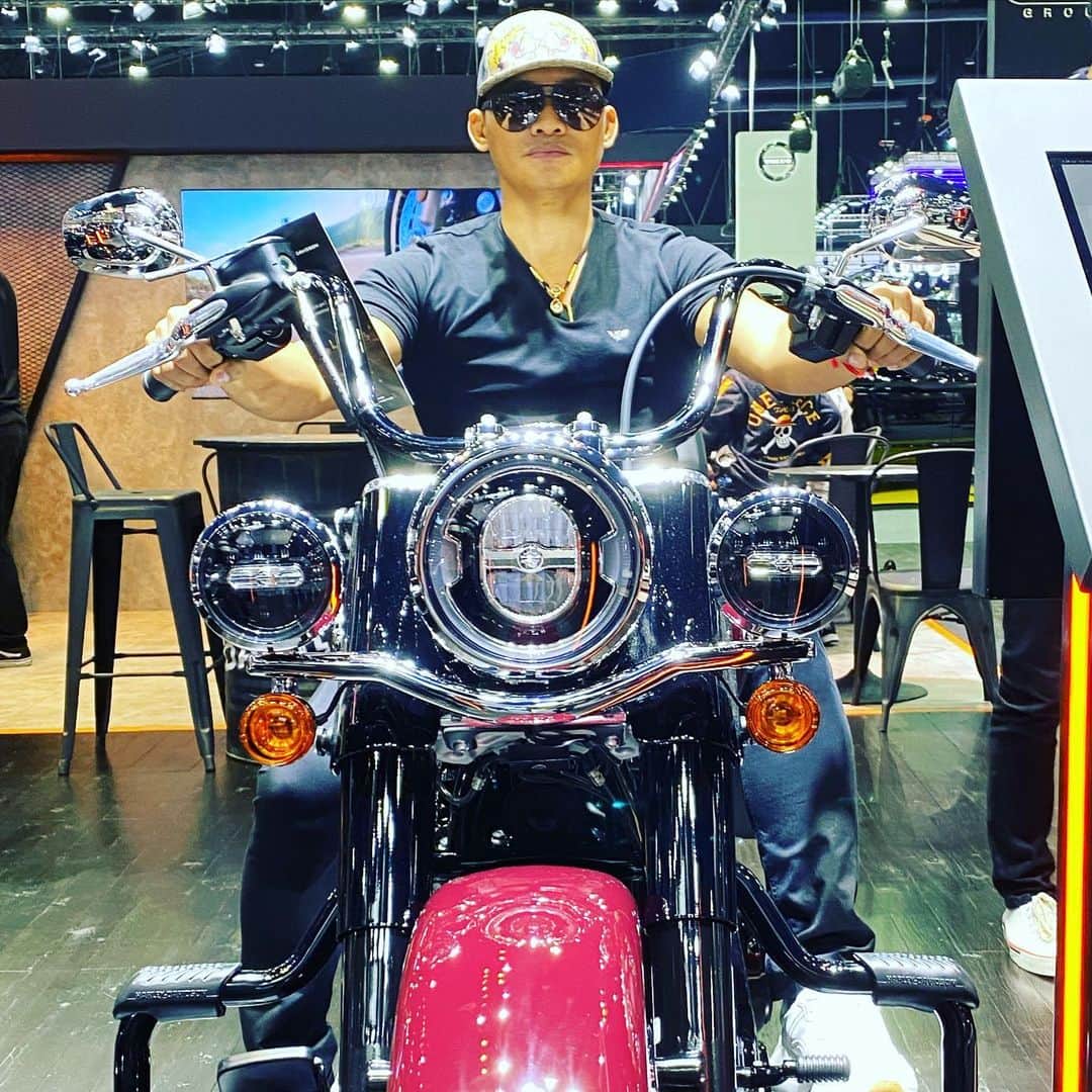 トニー・ジャーのインスタグラム：「All good.」