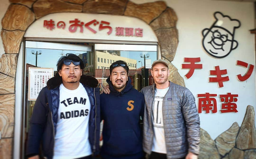 デビッド・ポーコックさんのインスタグラム写真 - (デビッド・ポーコックInstagram)「友達とランチ @gaki.keita @nunoshun .  Lunch with Gaki and Shun. . .  #miyazaki #japan #panasonicwildknights」12月4日 13時43分 - davidpocock