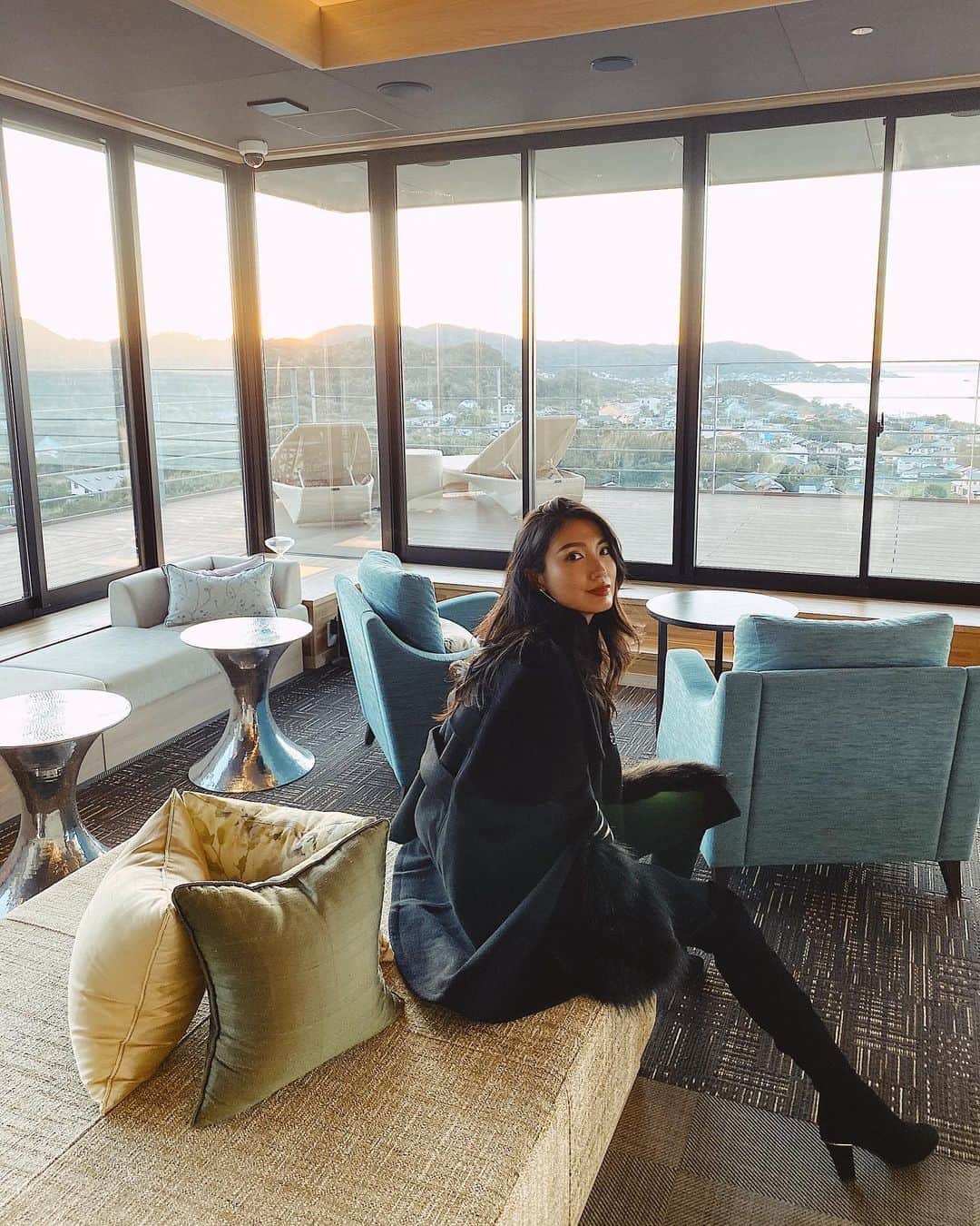 吉田愛璃のインスタグラム：「Sunday💜  #休日 #sunday #夫婦 #プチ旅行」