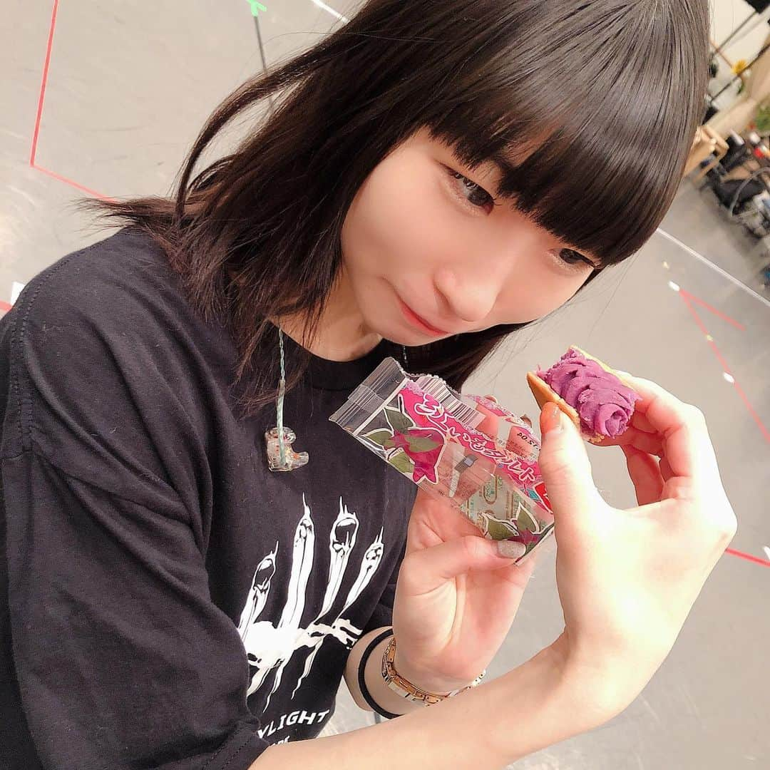 ピンキー！☆藤咲彩音さんのインスタグラム写真 - (ピンキー！☆藤咲彩音Instagram)「紅芋タルトめっちゃ好きさぁ。きらいになんかなれないさぁ。」12月4日 23時54分 - pinky_ayane