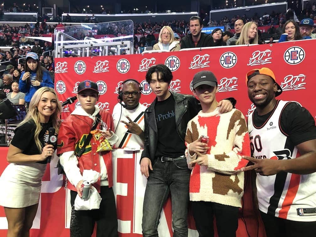 NCT 127さんのインスタグラム写真 - (NCT 127Instagram)「🏀🏀🏀 @laclippers #LAClippers #NCT #NCT127」12月4日 15時35分 - nct127