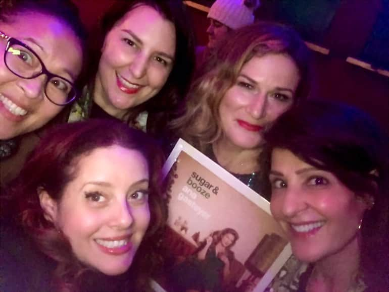 ニア・ヴァルダロスさんのインスタグラム写真 - (ニア・ヴァルダロスInstagram)「@notreallysuzy @yenialvarez @heathertroyla n I had a fantastic time, thank you  @anagasteyer for coming through LA on your holiday album tour!! Your #sugarandbooze stunning singing is a whole lotta #sexyalgorythm (swipe to video even though I mighta violated union rules but wow that girl can saaaaang.)」12月4日 16時07分 - niavardalos