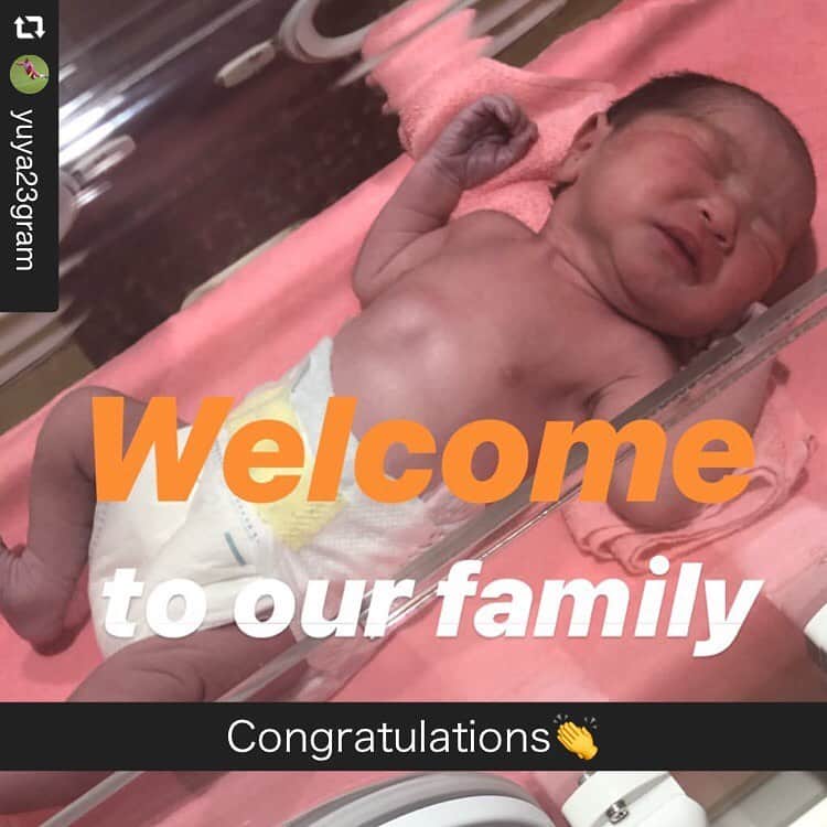 ジェフユナイテッド市原・千葉のインスタグラム：「GK佐藤優也選手家に第三子誕生👶 🎊おめでとう🎊 #佐藤優也 #第三子 #3姉妹パパ」