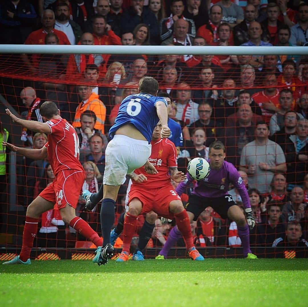 エヴァートンFCさんのインスタグラム写真 - (エヴァートンFCInstagram)「DERBY DAY. 🔵 • • • #merseysidederby #merseyside #derby #everton #blues #toffees #liverpool #anfield #LIVEVE #premierleague #pl」12月4日 16時33分 - everton